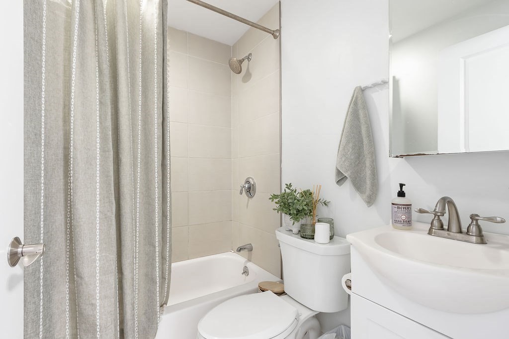 4 bed, 2 bath apartment for rent at 140 Boston St Unit 1, Dorchester — photo 13 of 13