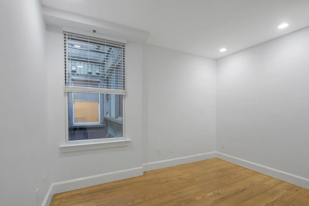 1 bed, 1 bath apartment for rent at 140 Boylston St Unit 2, Boston Downtown — photo 12 of 14