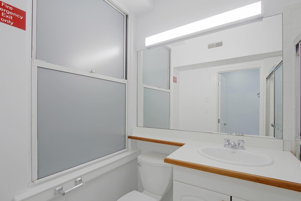 1 bed, 1 bath apartment for rent at 140 Boylston St Unit 3, Back Bay — photo 14 of 18