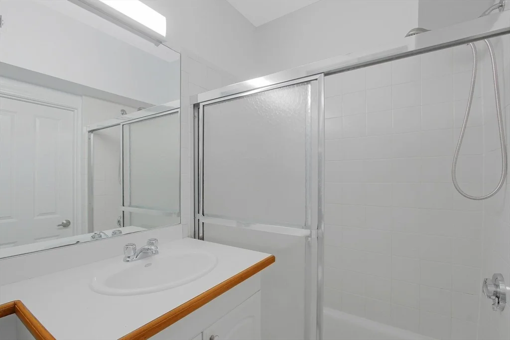 1 bed, 1 bath apartment for rent at 140 Boylston St Unit 5, Back Bay — photo 7 of 20