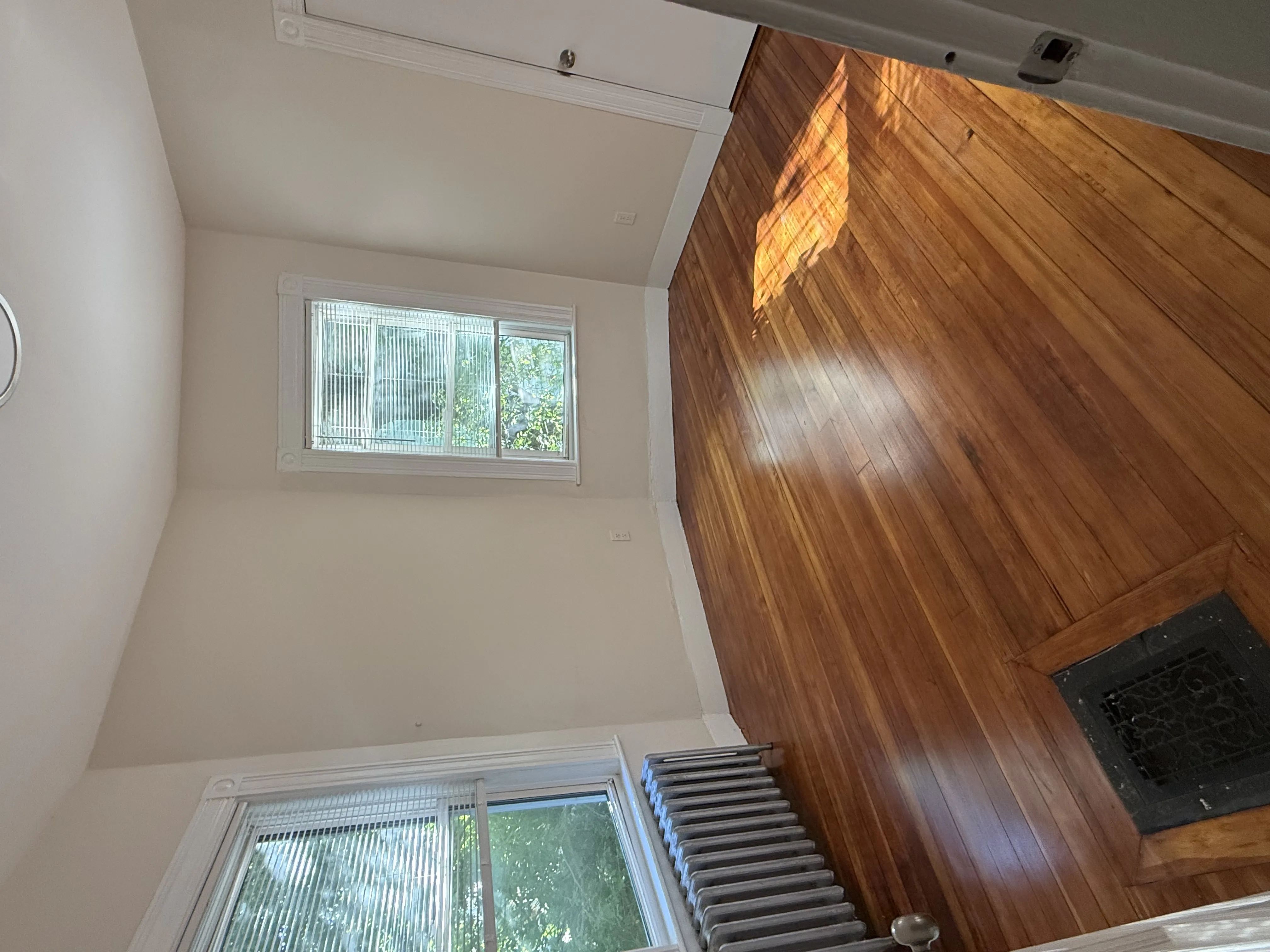 4 bed, 2 bath apartment for rent at 140 Brooks St Unit 1, Oak Square — photo 19 of 23