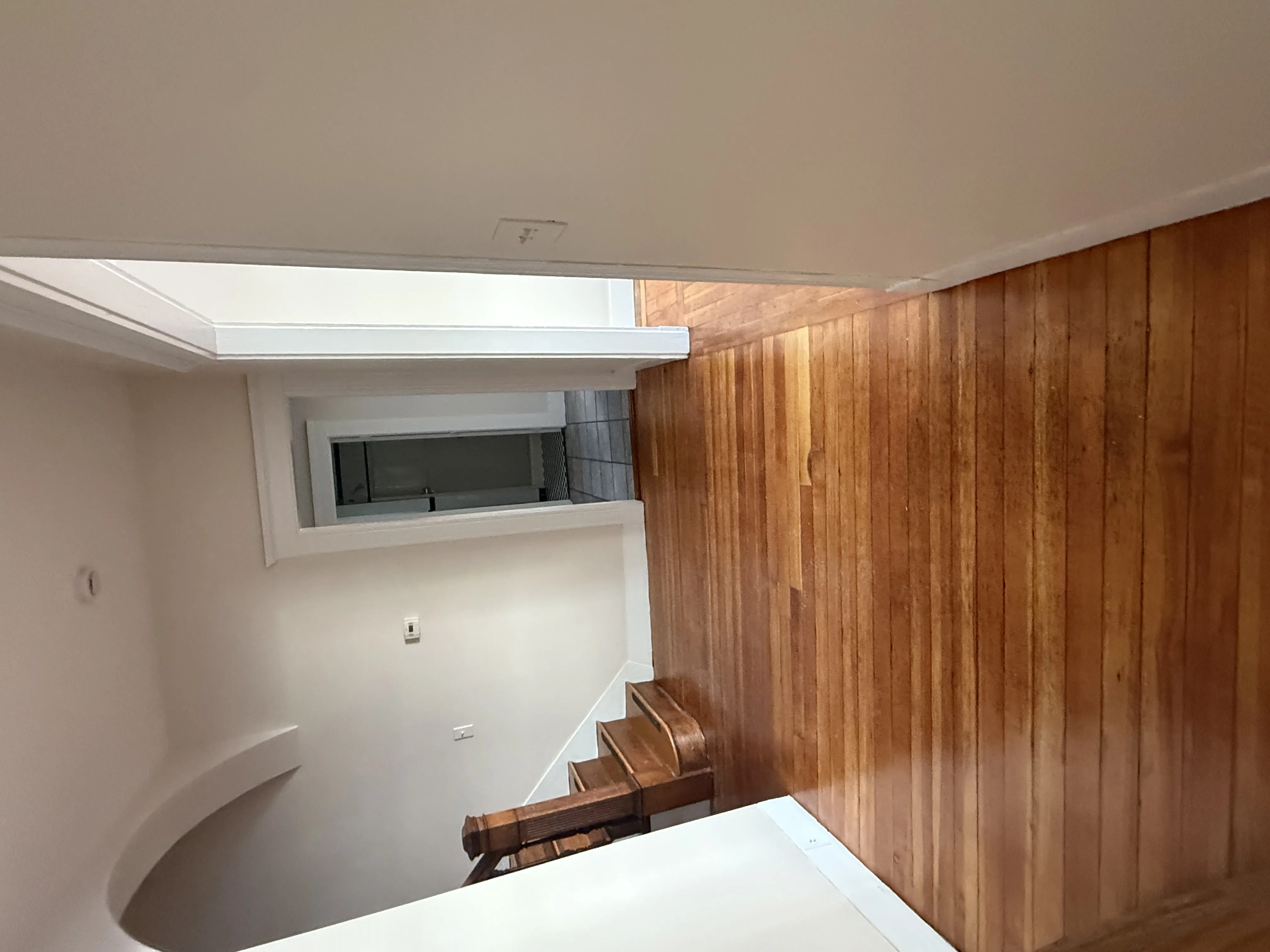 4 bed, 2 bath apartment for rent at 140 Brooks St Unit 1, Oak Square — photo 10 of 23