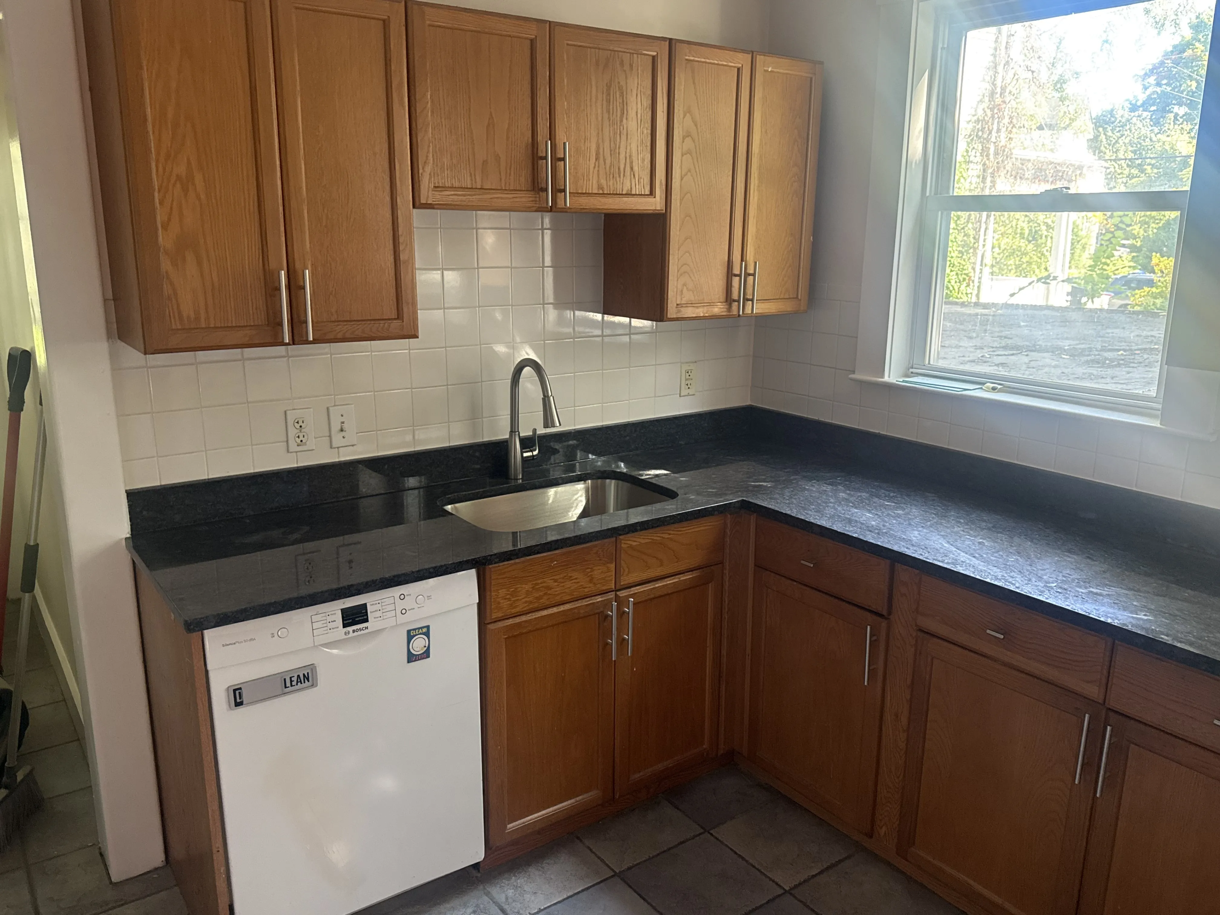 4 bed, 2 bath apartment for rent at 140 Brooks St Unit 1, Oak Square