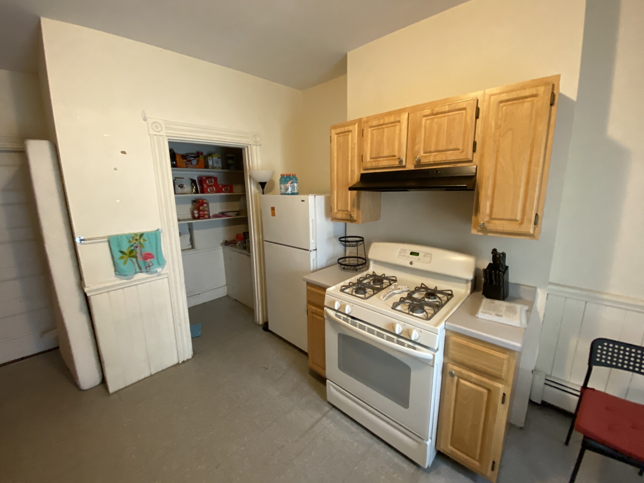 3 bed, 1 bath apartment for rent at 140 Calumet St Unit 2, Mission Hill — photo 7 of 9