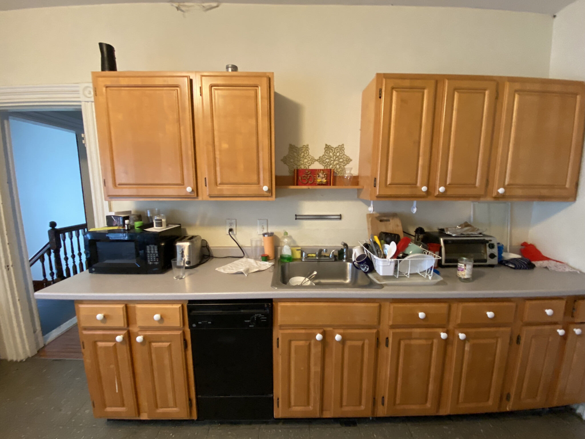 3 bed, 1 bath apartment for rent at 140 Calumet St Unit 3, Mission Hill — photo 6 of 7