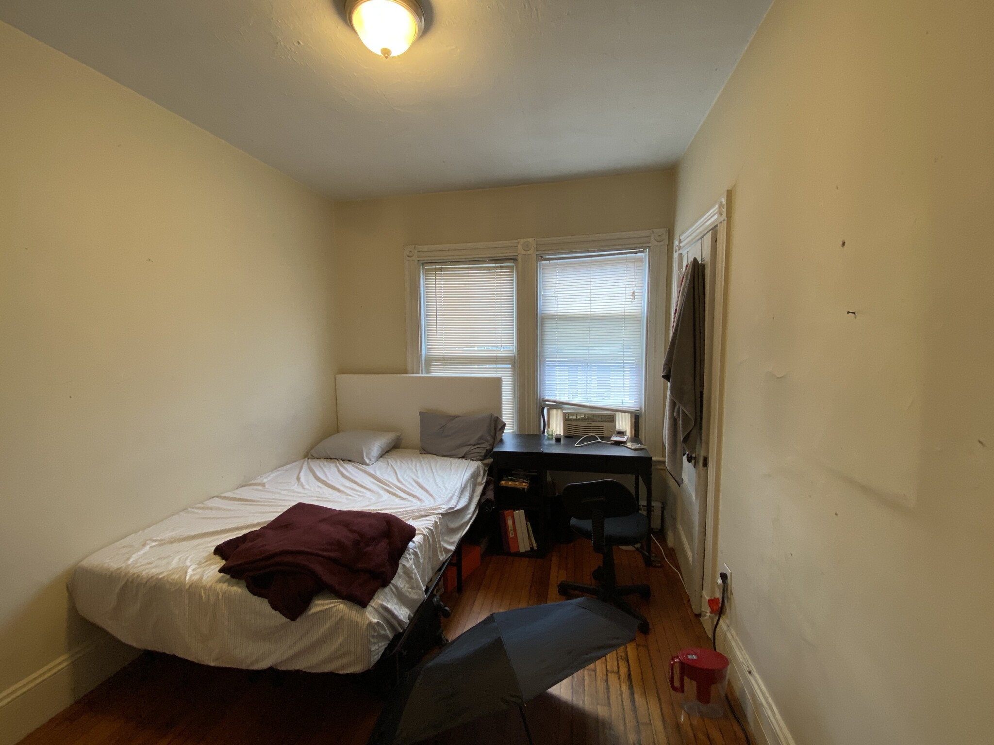 3 bed, 1 bath apartment for rent at 140 Calumet St Unit 3, Mission Hill — photo 5 of 7