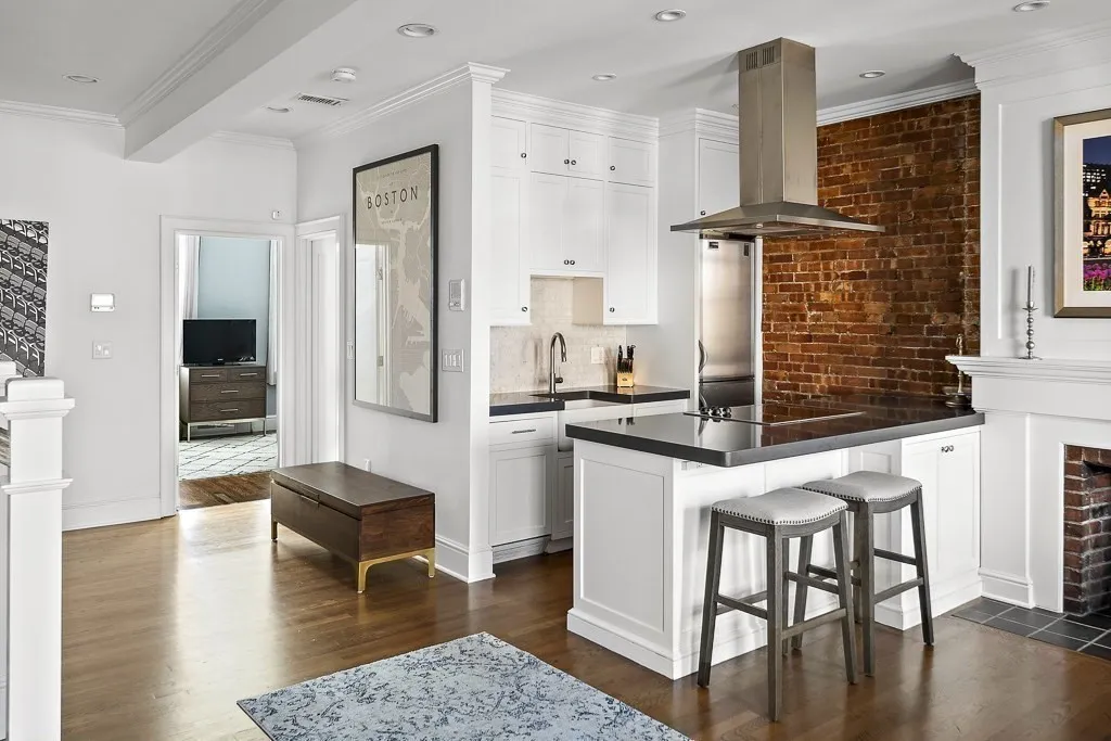 2 bed, 2 bath apartment for rent at 140 Chandler St Unit 4, South End — photo 2 of 33
