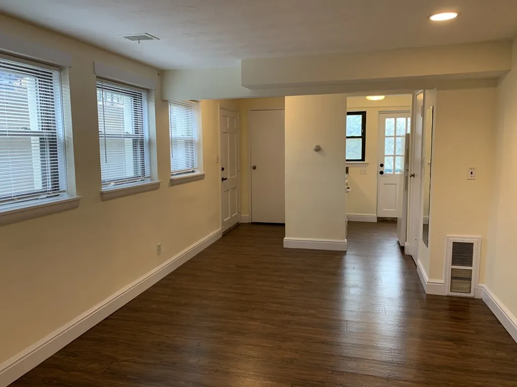 1 bed, 1 bath apartment for rent at 140 Church St Unit B, Bleachery — photo 2 of 8