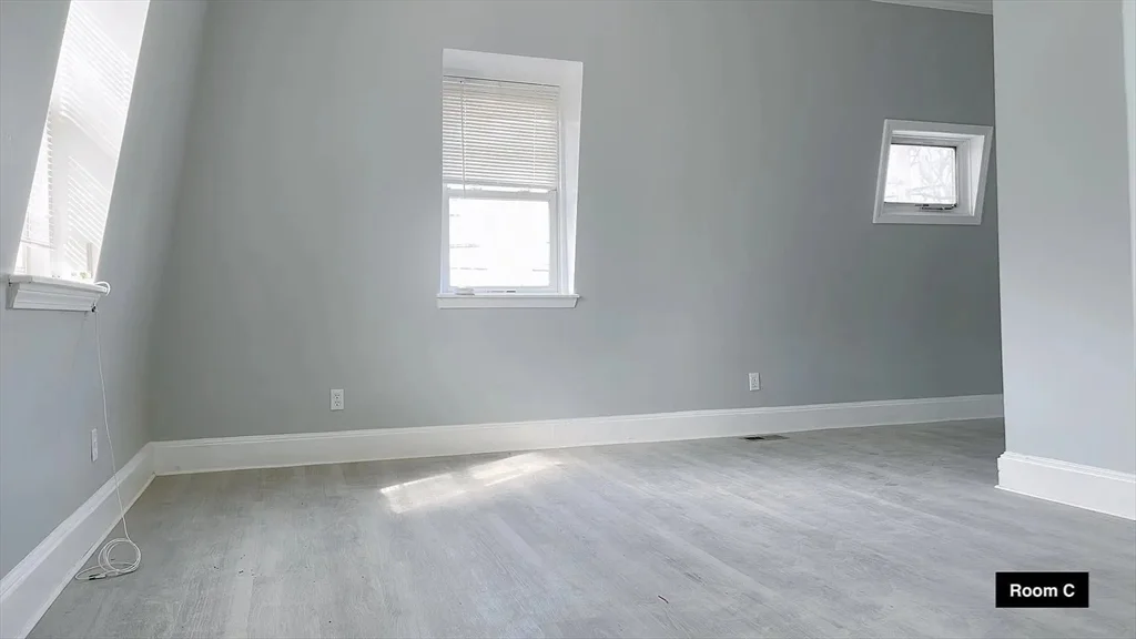 2 bed, 1 bath apartment for rent at 140 Clifton Unit 2, Malden — photo 4 of 17