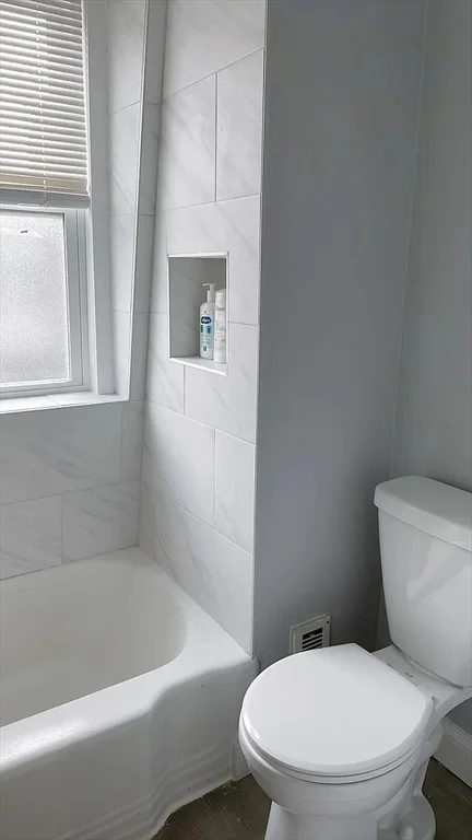2 bed, 1 bath apartment for rent at 140 Clifton Unit 2, Malden — photo 15 of 17