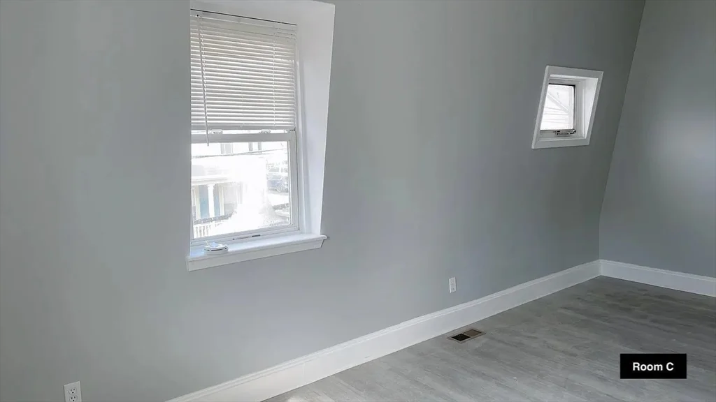 2 bed, 1 bath apartment for rent at 140 Clifton Unit 2, Malden — photo 8 of 17