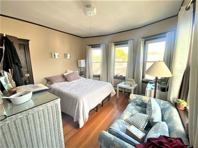 2 bed, 1 bath apartment for rent at 140 Columbia St Unit 3, The Port — photo 3 of 12