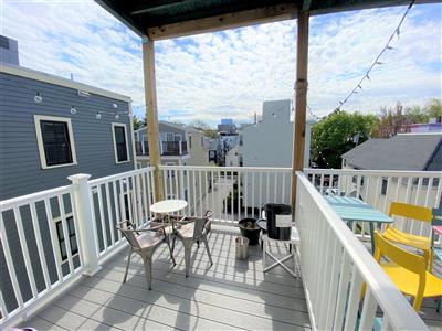 2 bed, 1 bath apartment for rent at 140 Columbia St Unit 3, The Port — photo 10 of 12