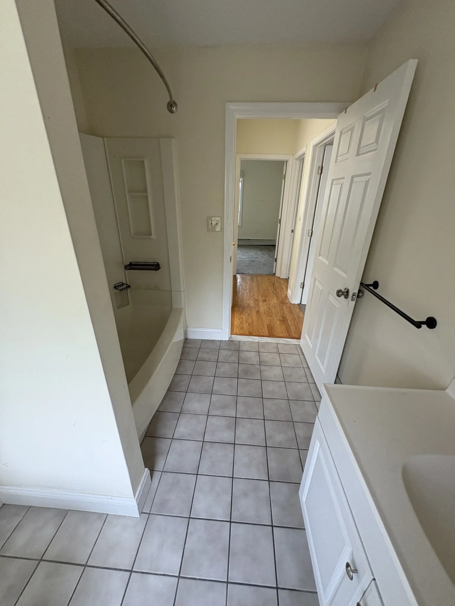 3 bed, 1.5 bath apartment for rent at 140 D St Unit 2, South Boston — photo 15 of 41