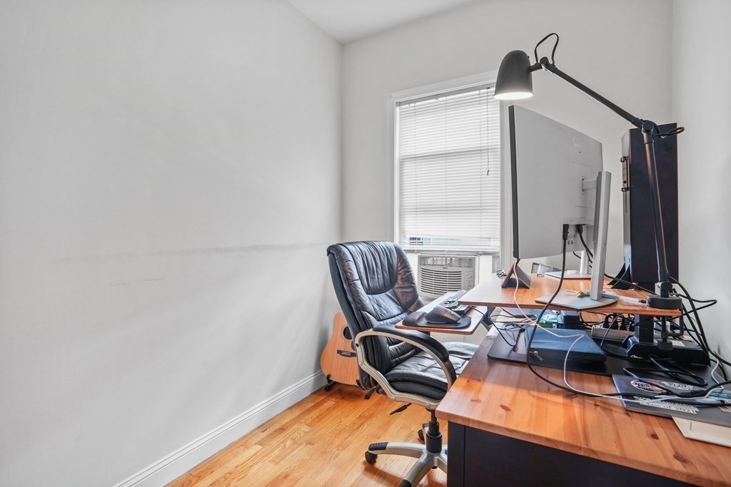 3 bed, 1.5 bath apartment for rent at 140 D St Unit 2, South Boston — photo 38 of 41