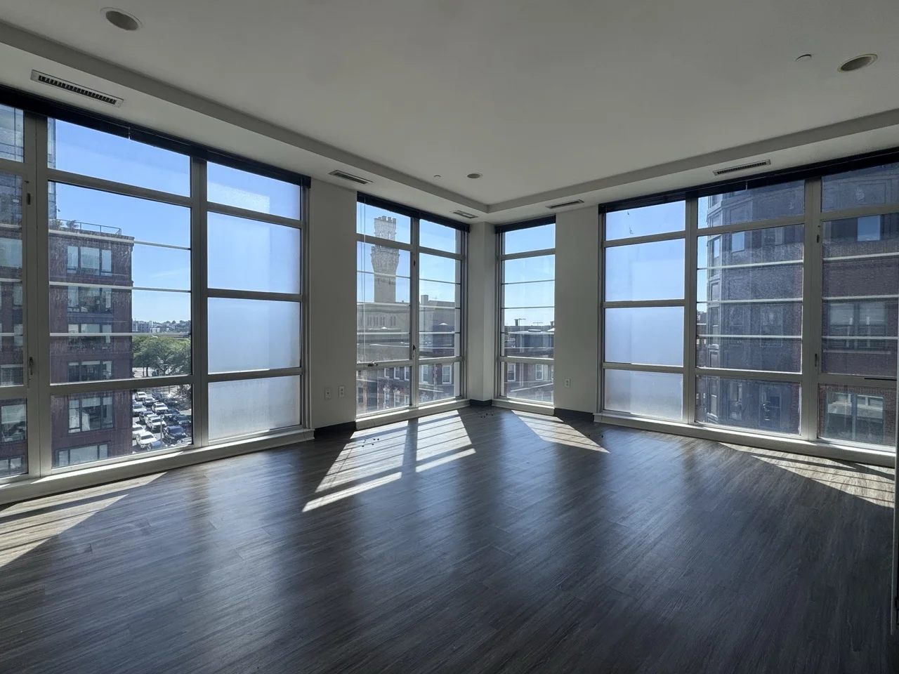 3 bed, 2 bath apartment for rent at 140 East Berkeley St Unit 501, South End