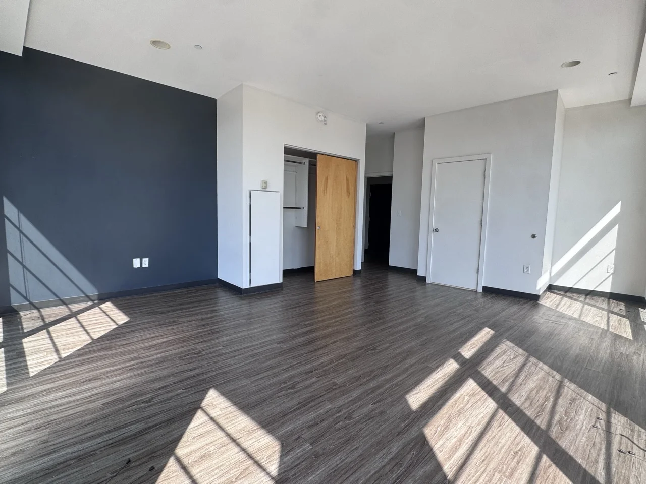3 bed, 2 bath apartment for rent at 140 East Berkeley St Unit 501, South End — photo 3 of 16