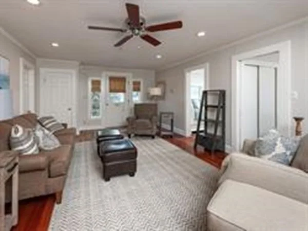 3 bed, 2 bath apartment for rent at 140 Elm St Unit 2, Andover — photo 11 of 24