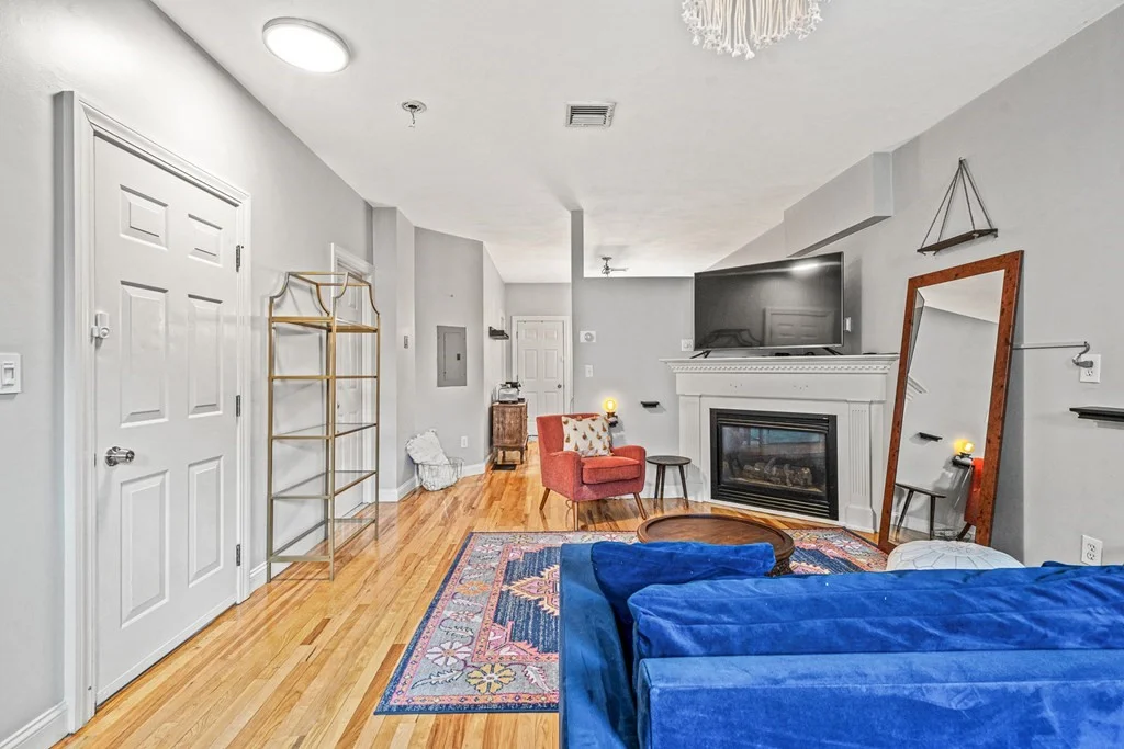 2 bed, 1 bath apartment for rent at 140 K St Unit 1, Boston — photo 18 of 19