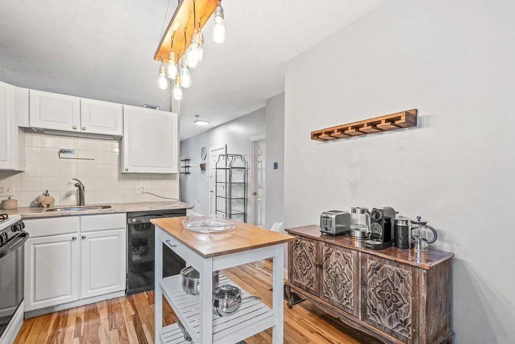2 bed, 1 bath apartment for rent at 140 K St Unit 1, Boston — photo 10 of 19