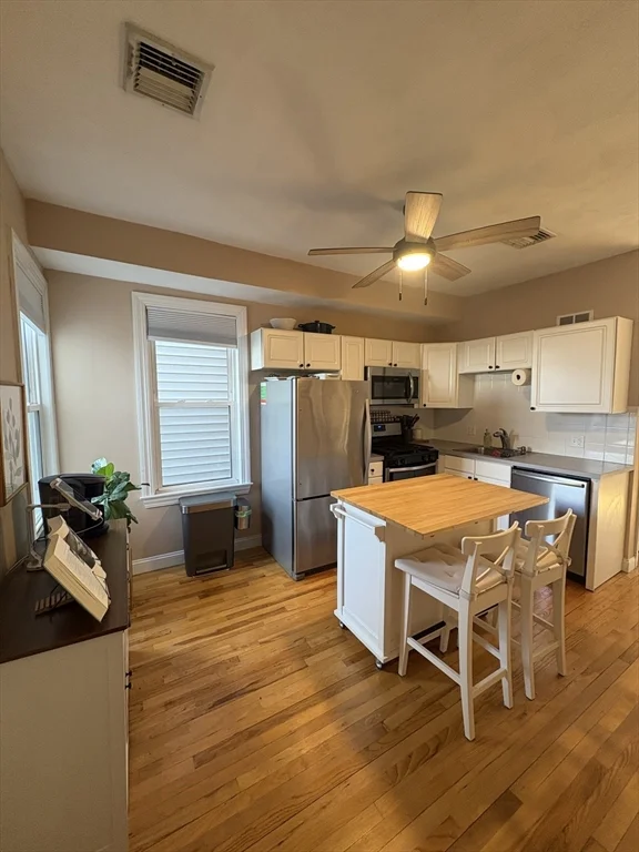2 bed, 1 bath apartment for rent at 140 K St Unit 2, Boston — photo 2 of 9
