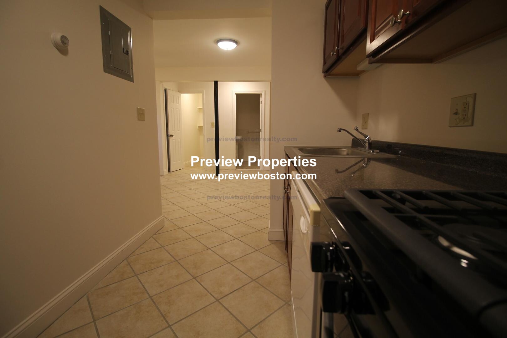 2 bed, 1 bath apartment for rent at 140 Kenrick Rd Unit 4P, Brighton — photo 4 of 10