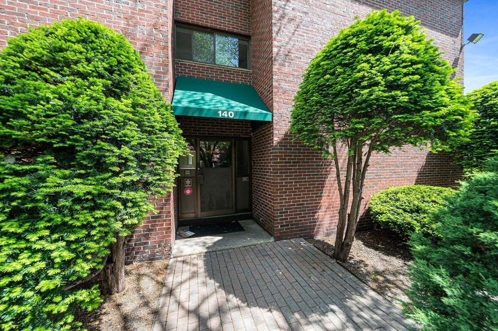 1 bed, 1 bath apartment for rent at 140 Kenrick St Unit 21, Brighton — photo 14 of 29