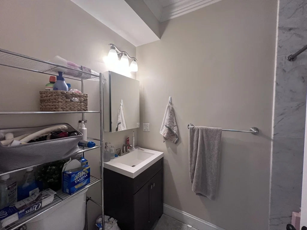 4 bed, 2 bath apartment for rent at 140 Marcella St Unit 4, Mission Hill — photo 8 of 14