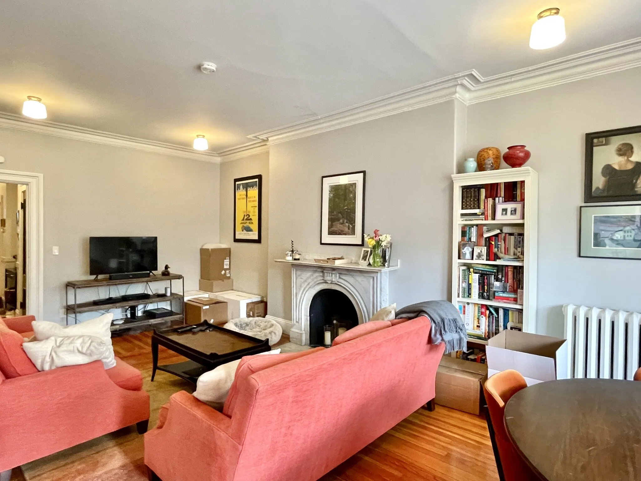 2 bed, 2 bath apartment for rent at 140 Marlborough St Unit 3, Back Bay — photo 3 of 12