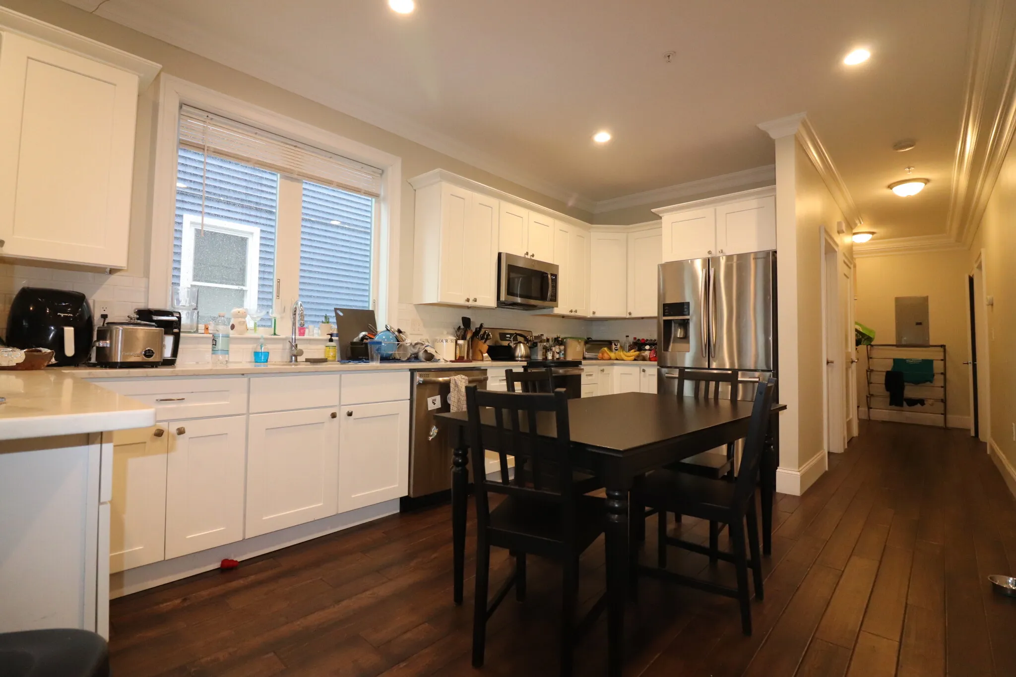 4 bed, 2 bath apartment for rent at 140 Minden St Unit 1, Jamaica Plain — photo 4 of 22
