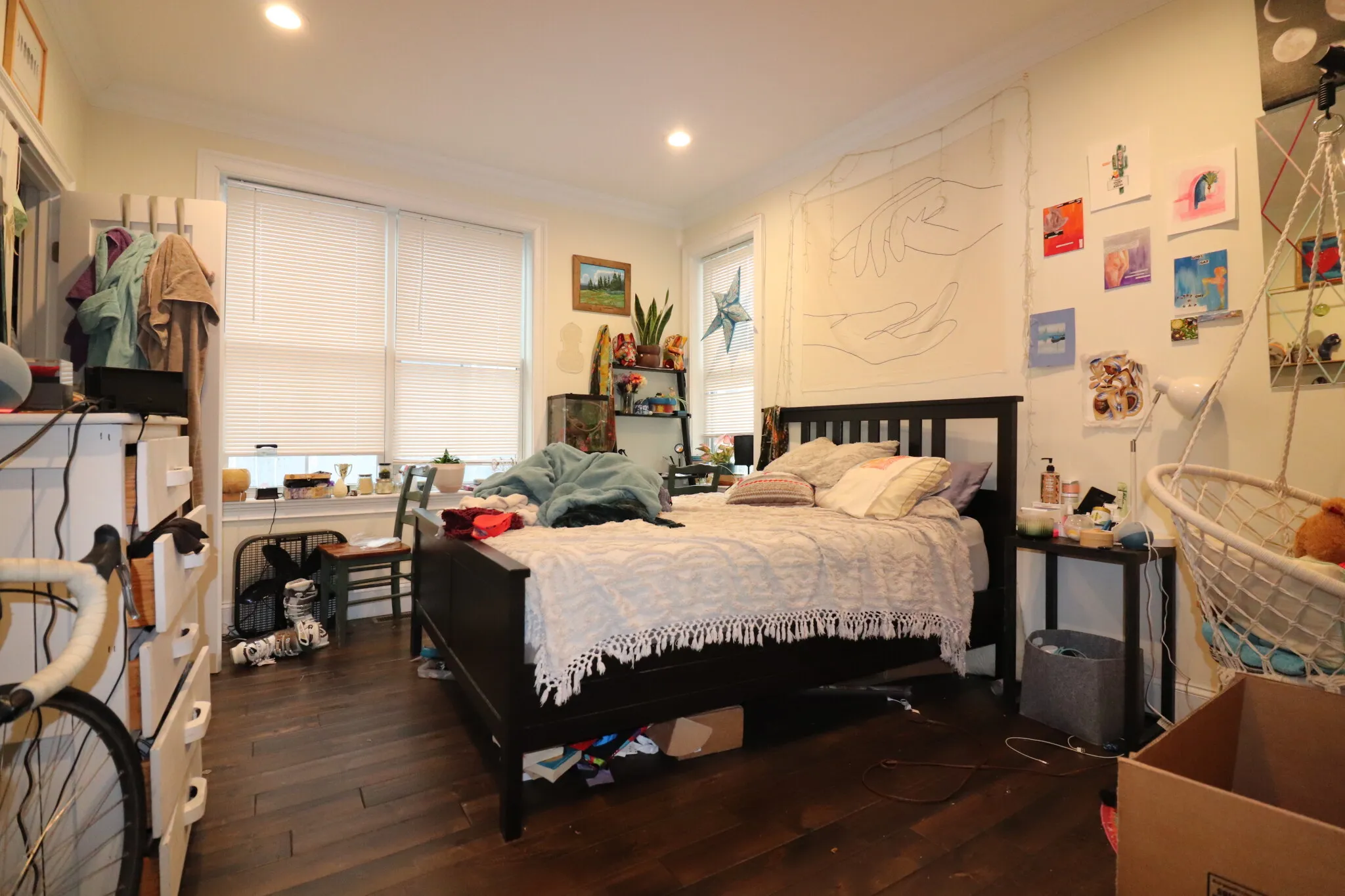 4 bed, 2 bath apartment for rent at 140 Minden St Unit 1, Jamaica Plain — photo 8 of 22