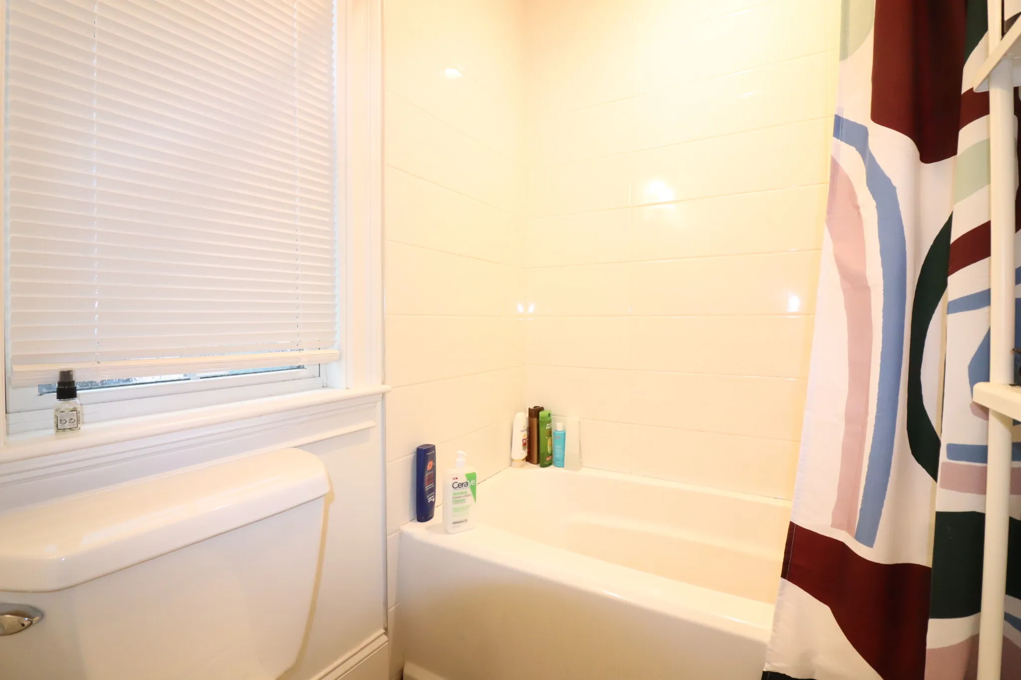 4 bed, 2 bath apartment for rent at 140 Minden St Unit 1, Jamaica Plain — photo 12 of 22