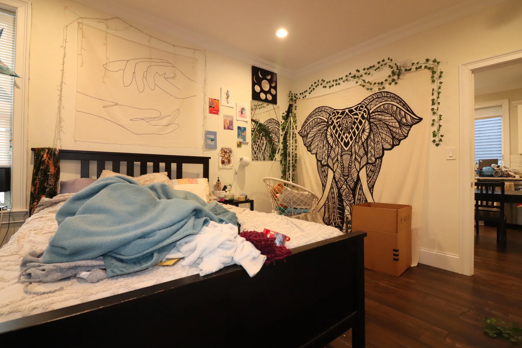 4 bed, 2 bath apartment for rent at 140 Minden St Unit 1, Jamaica Plain — photo 9 of 22