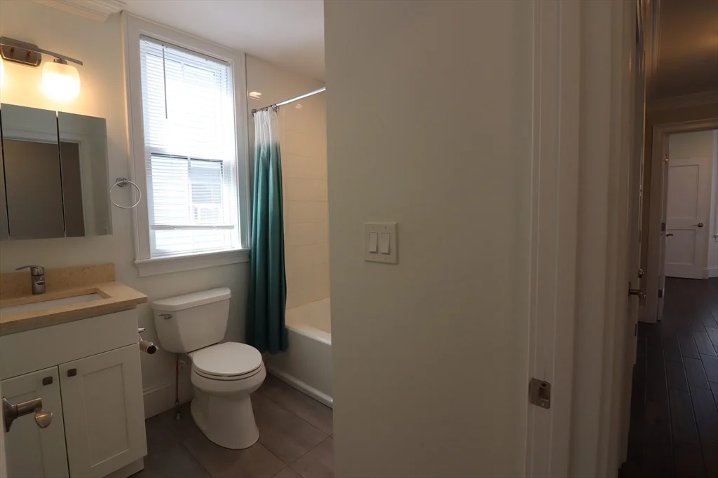 4 bed, 2 bath apartment for rent at 140 Minden St Unit 2, Jamaica Plain — photo 6 of 14