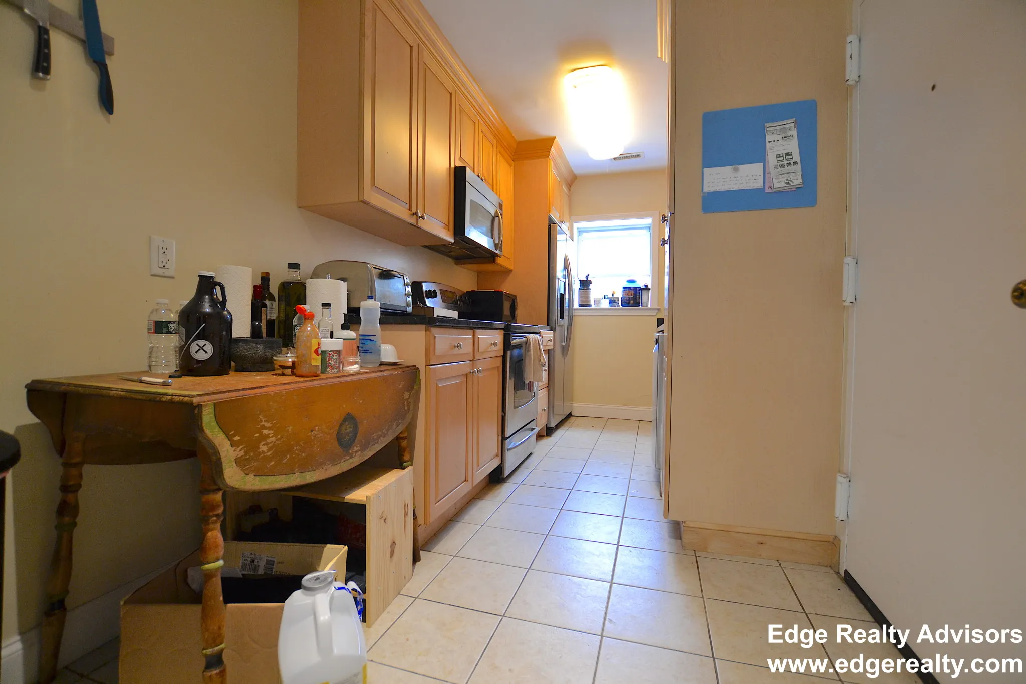 3 bed, 2 bath apartment for rent at 140 Newton St Unit 3, Brighton — photo 3 of 10