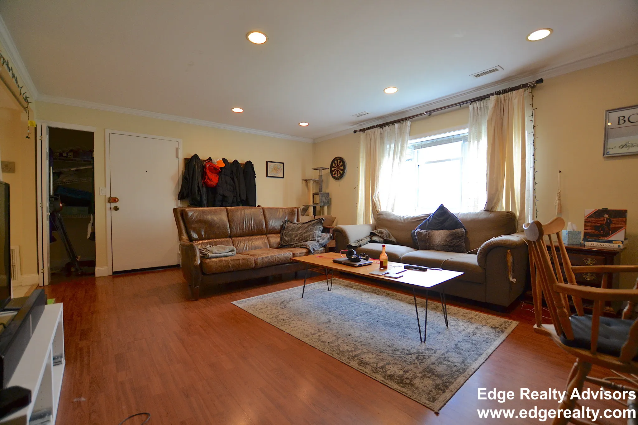 3 bed, 2 bath apartment for rent at 140 Newton St Unit 3, Brighton — photo 4 of 10