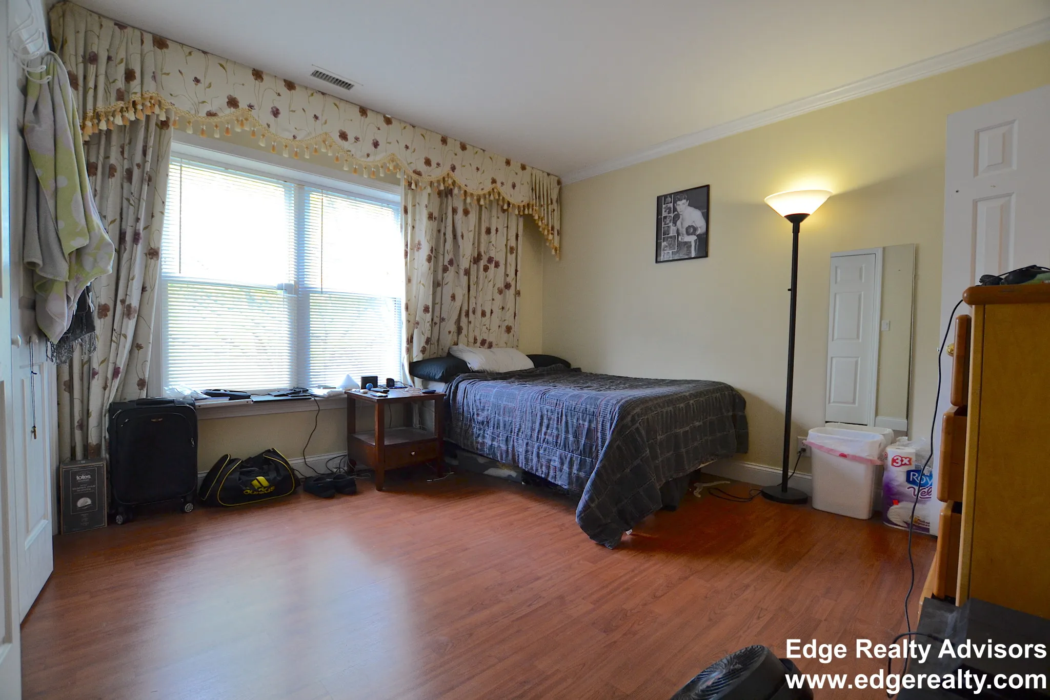 3 bed, 2 bath apartment for rent at 140 Newton St Unit 3, Brighton — photo 5 of 10