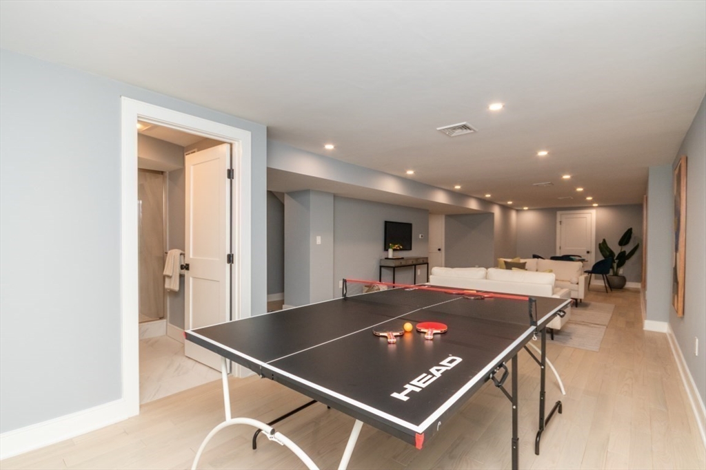 4 bed, 4+ bath apartment for rent at 140 Otis St Unit 1, East Cambridge — photo 29 of 39