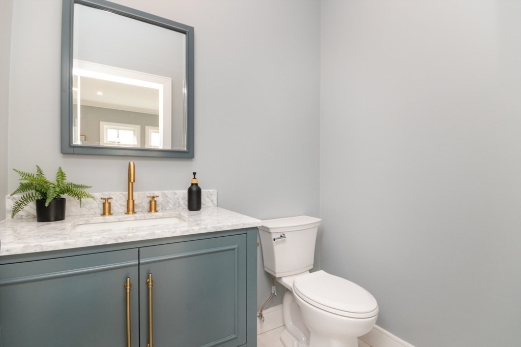 4 bed, 4+ bath apartment for rent at 140 Otis St Unit 1, East Cambridge — photo 11 of 39