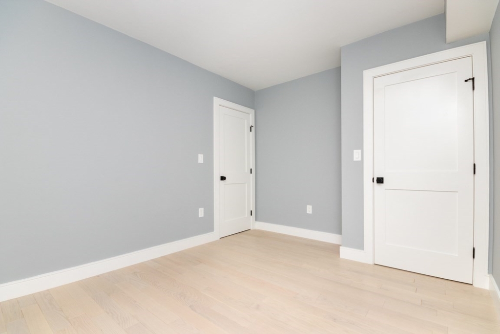 4 bed, 4+ bath apartment for rent at 140 Otis St Unit 1, East Cambridge — photo 15 of 39