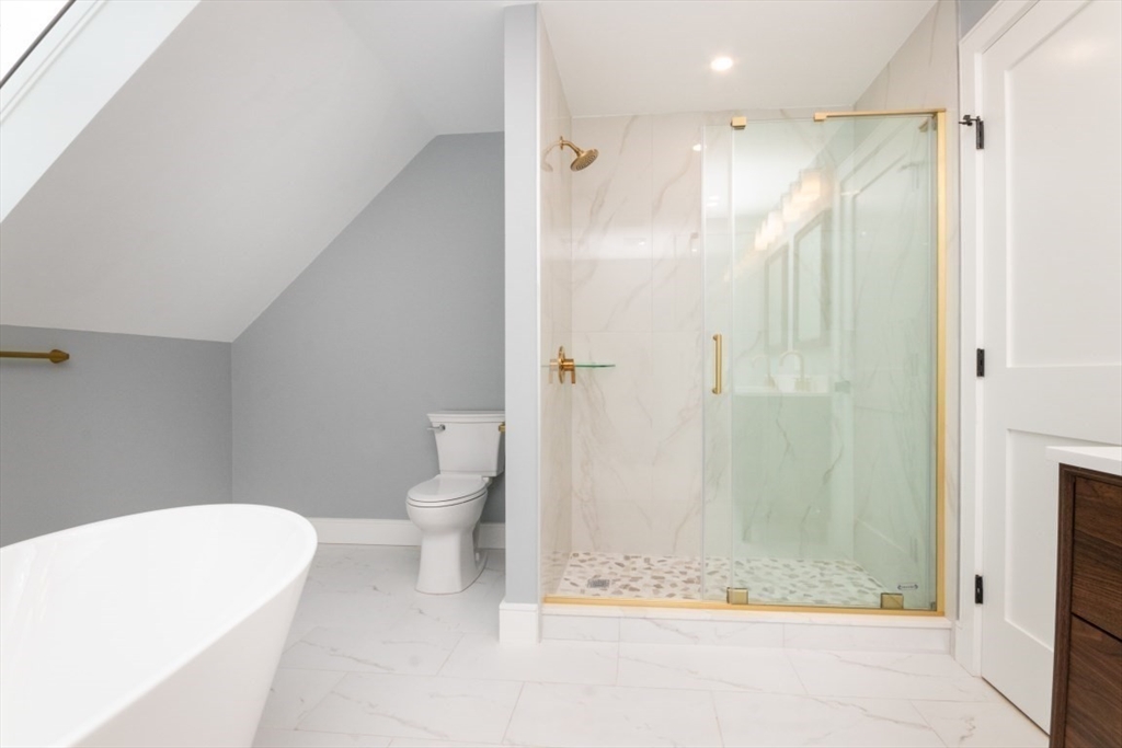 4 bed, 4+ bath apartment for rent at 140 Otis St Unit 2, East Cambridge — photo 33 of 42