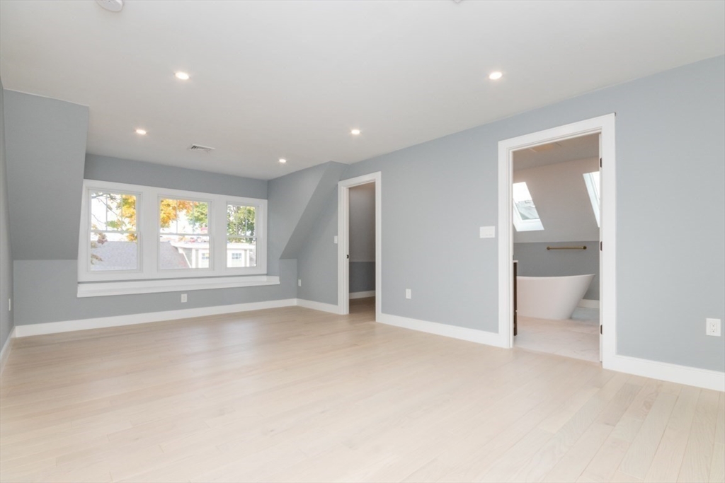 4 bed, 4+ bath apartment for rent at 140 Otis St Unit 2, East Cambridge — photo 22 of 42