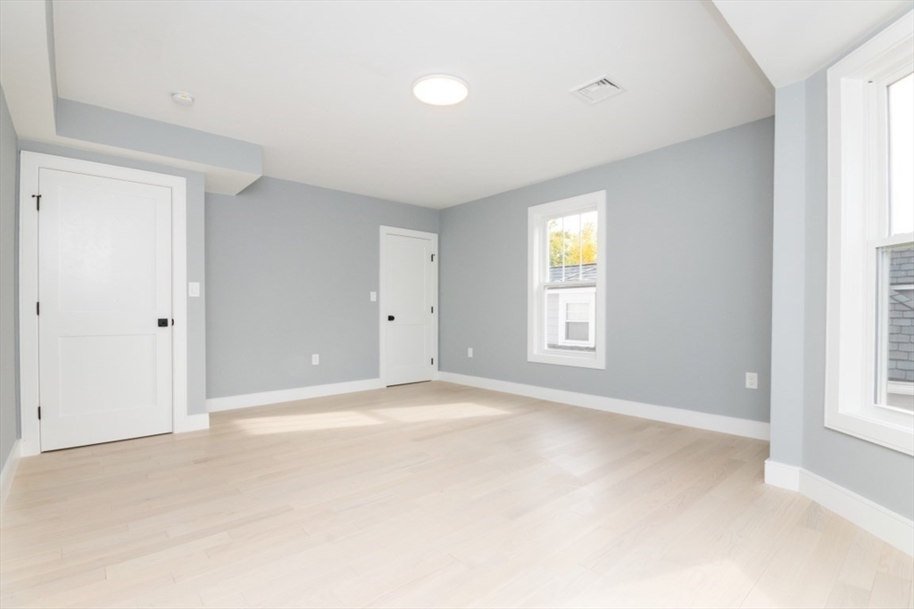 4 bed, 4+ bath apartment for rent at 140 Otis St Unit 2, East Cambridge — photo 16 of 42