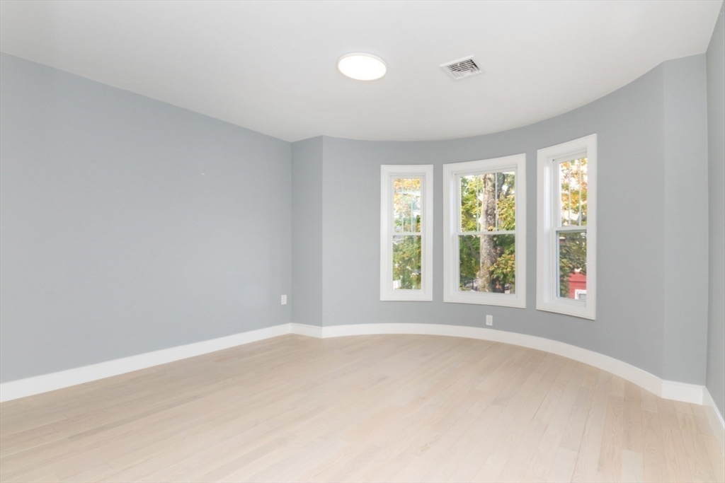 4 bed, 4+ bath apartment for rent at 140 Otis St Unit 2, East Cambridge — photo 11 of 42