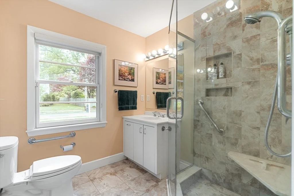 4 bed, 3 bath apartment for rent at 140 Paulson Rd, Waban — photo 4 of 10