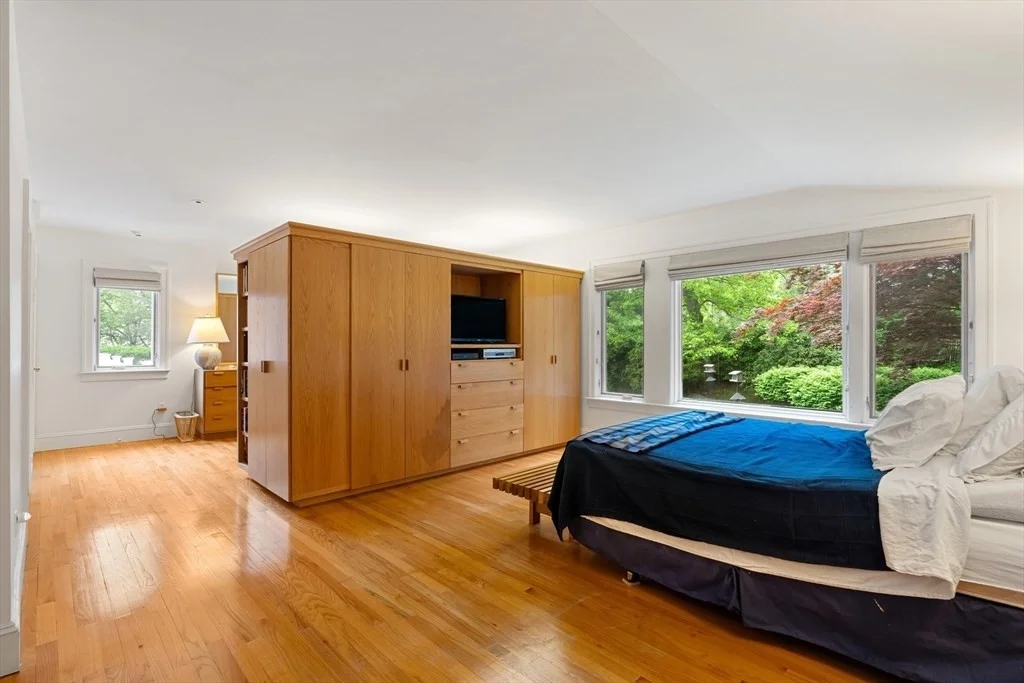 4 bed, 3 bath apartment for rent at 140 Paulson Rd, Waban — photo 9 of 10