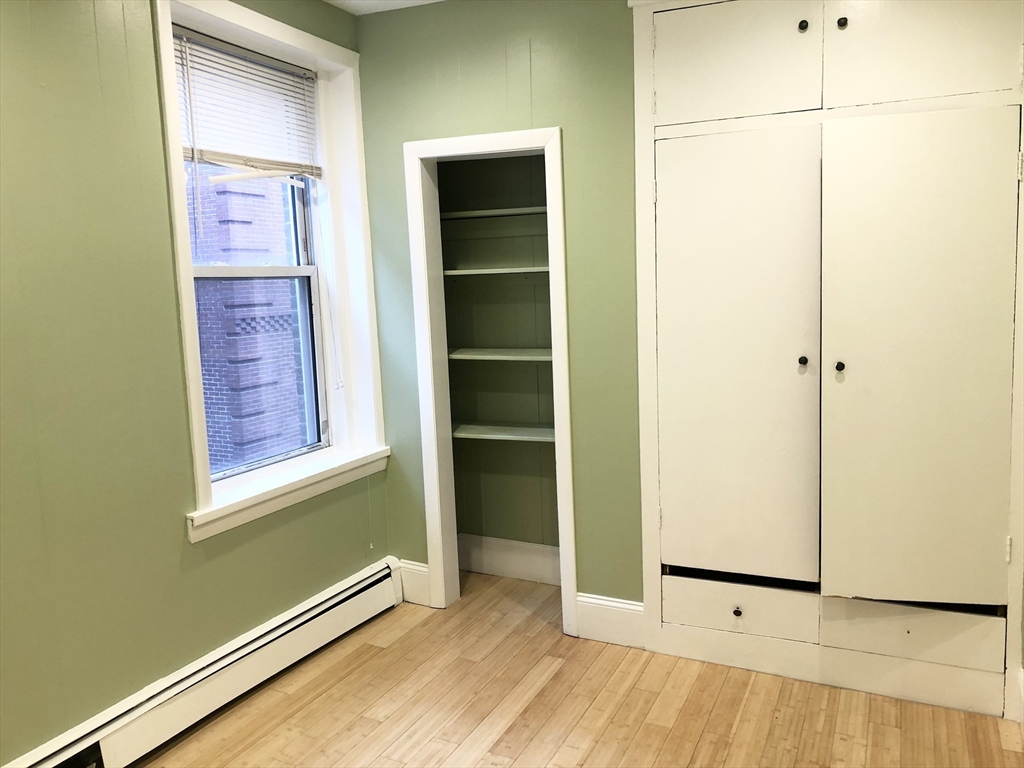 4 bed, 2 bath apartment for rent at 140 Prince St Unit 5-6, North End — photo 15 of 21