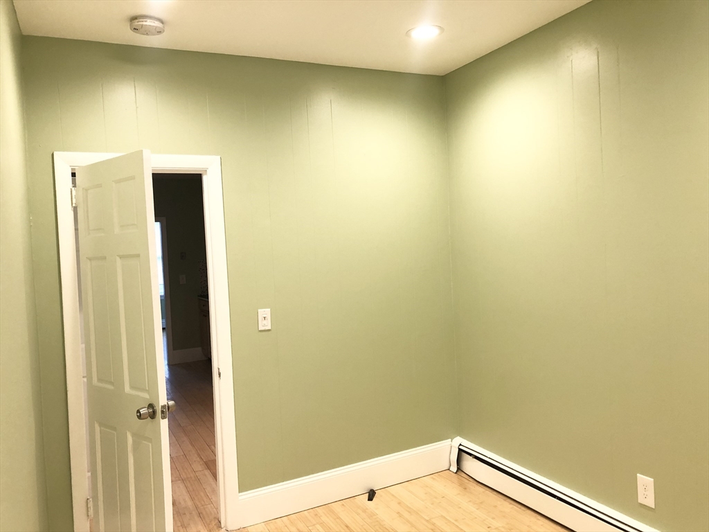 4 bed, 2 bath apartment for rent at 140 Prince St Unit 5-6, North End — photo 12 of 21