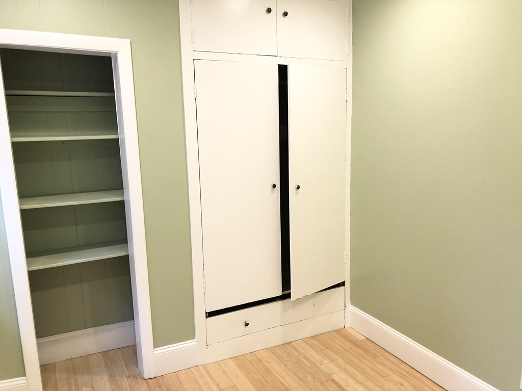 4 bed, 2 bath apartment for rent at 140 Prince St Unit 5-6, North End — photo 14 of 21