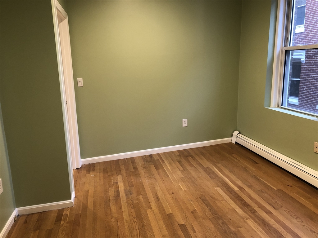 4 bed, 2 bath apartment for rent at 140 Prince St Unit 5-6, North End — photo 19 of 21